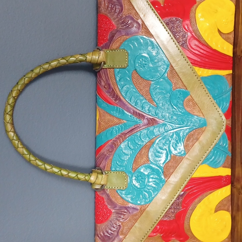 Purse - Picture 2 of 16